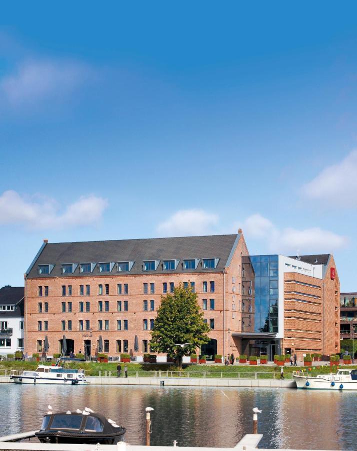 Hotel Hafenspeicher Лер Екстериор снимка