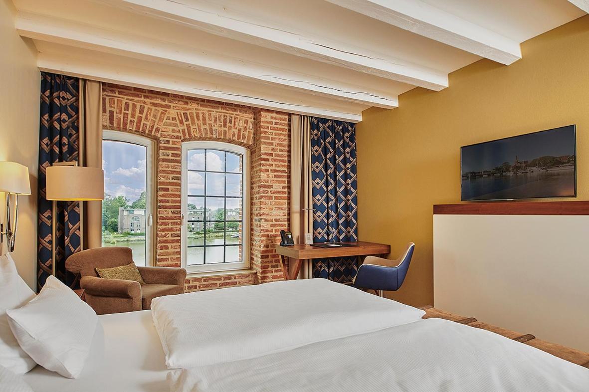 Hotel Hafenspeicher Лер Екстериор снимка