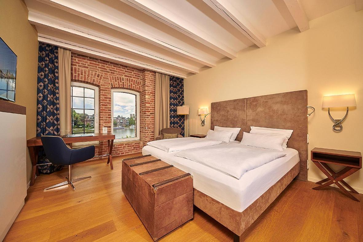 Hotel Hafenspeicher Лер Екстериор снимка