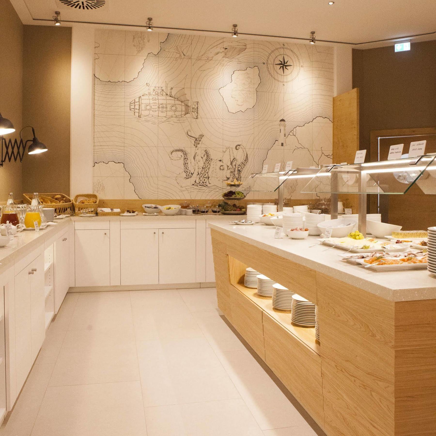Hotel Hafenspeicher Лер Екстериор снимка