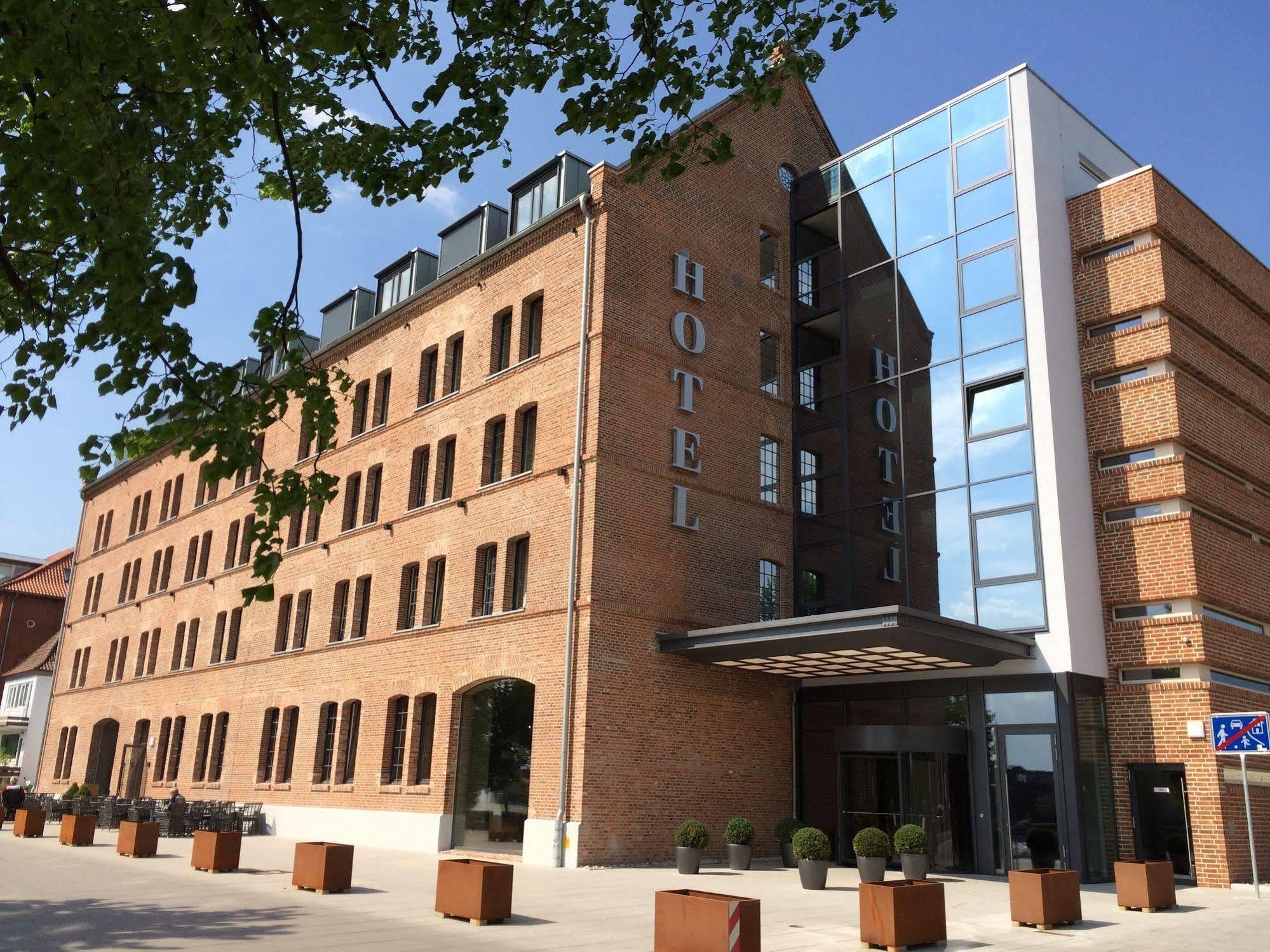 Hotel Hafenspeicher Лер Екстериор снимка